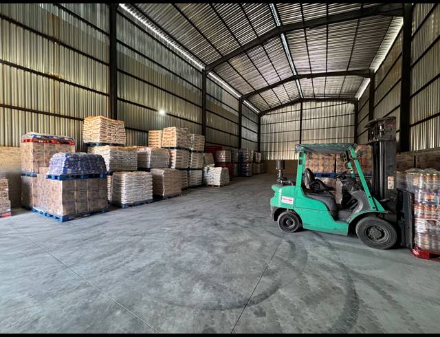 420M² WAREHOUSE TO LET IN INDUSTRIA WEST